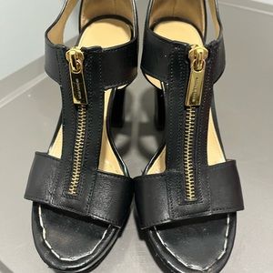 MICHAEL Women’s Berkley T-Strap Platform Dress Sandals